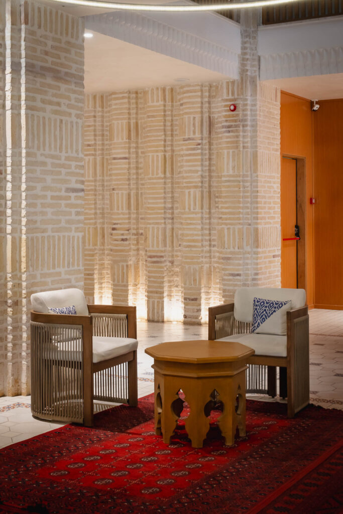 Отель Mercure Bukhara, лобби. Гид по Узбекистану. 