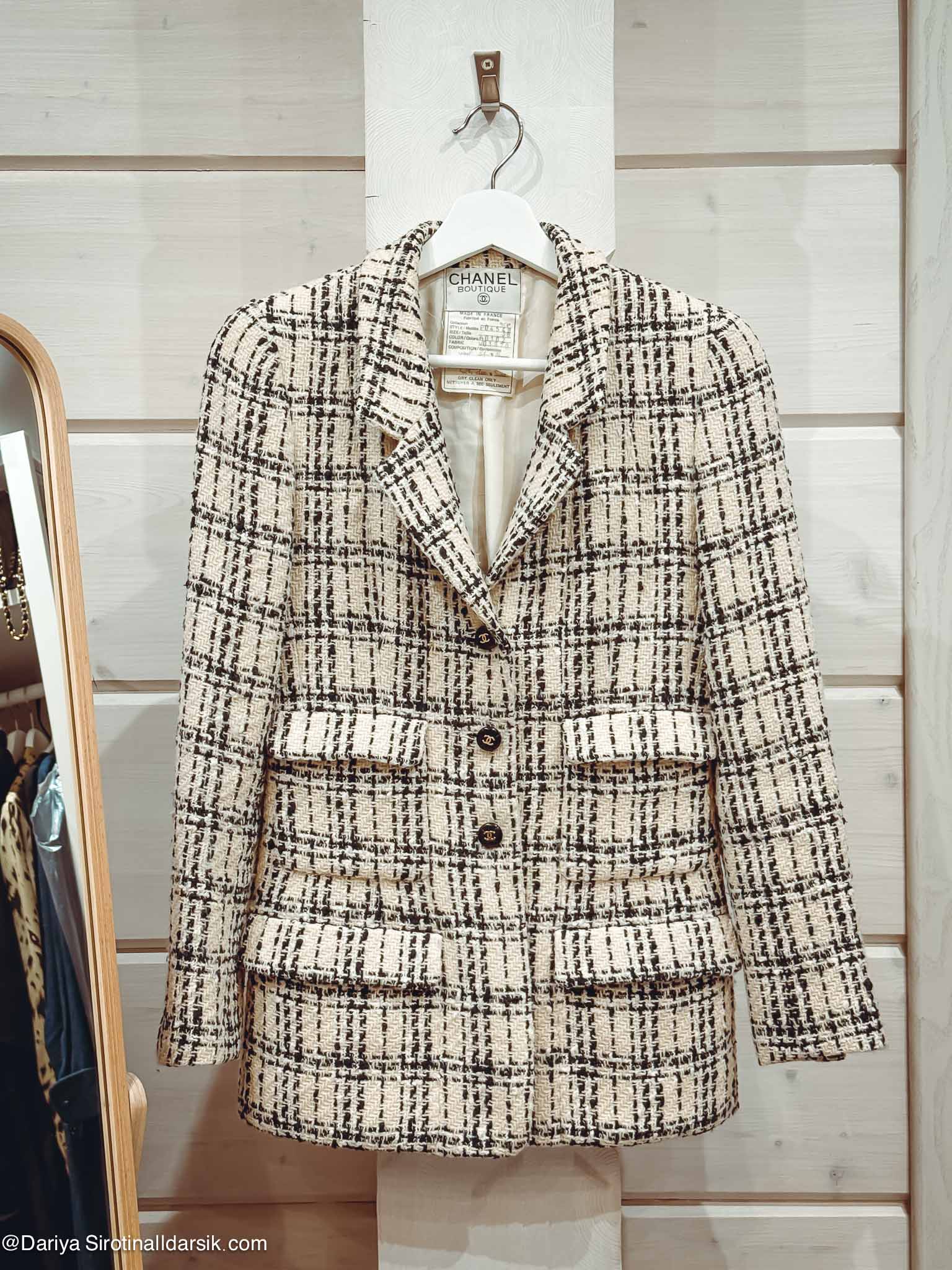 Винтажный жакет Chanel: твидовый жакет в стиле Шанель для многослойных образ