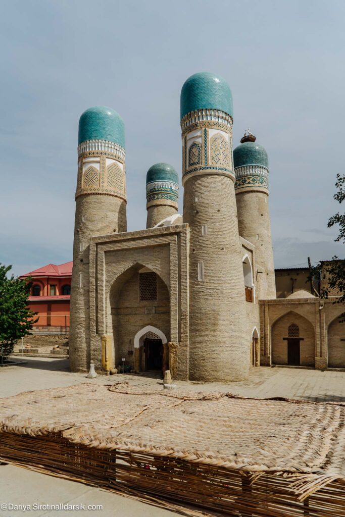 Узбекистан Дарья Сиротина авторские туры и маршруты - медресе Чор Минор