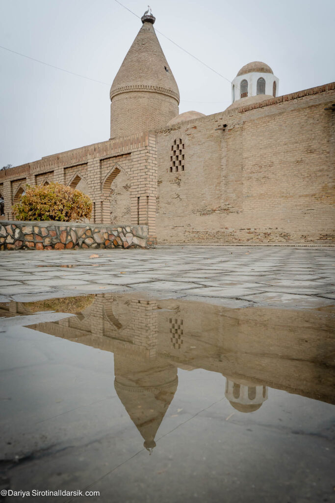 Узбекистан Дарья Сиротина авторские туры и маршруты - мавзолей Чашма Аюб в Бухаре