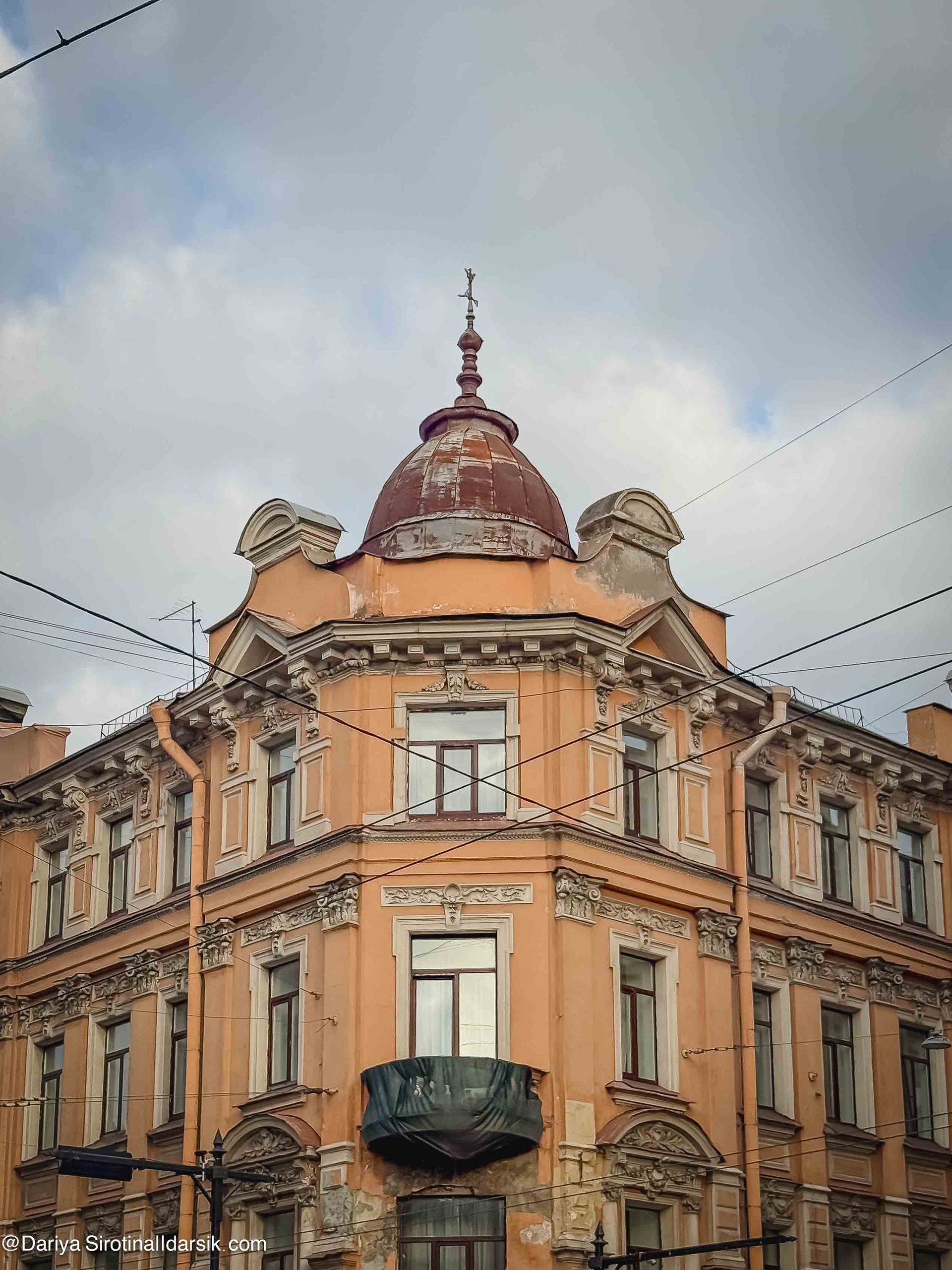 Петроградка район Санкт-Петербурга вид на доходные дома